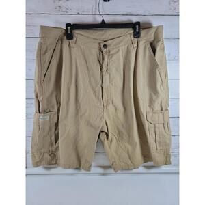 Wrangler Men’s Khaki Cargo Shorts Size 42 NEW Outdoor Everyday Shorts